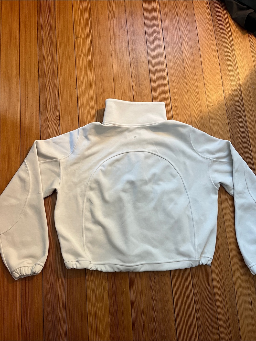 Lululemon Softstream half Zip - Picture 8 of 9